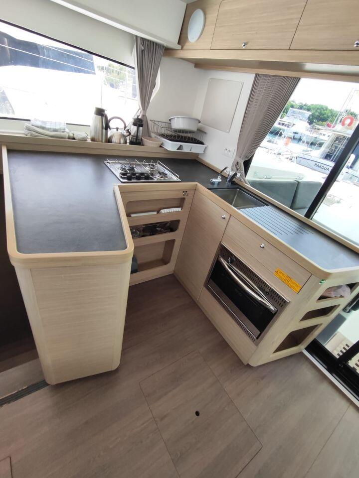Catamaran 