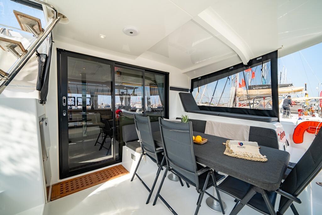 Catamaran 