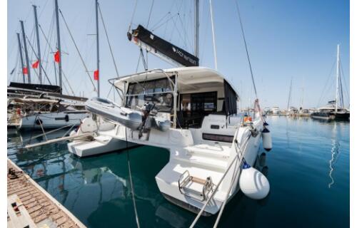 Catamaran 