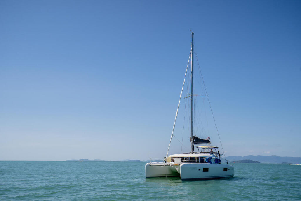Catamaran 