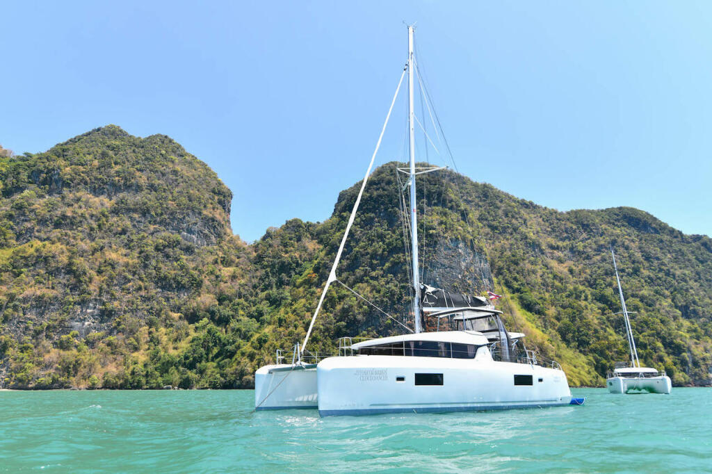 Catamaran 