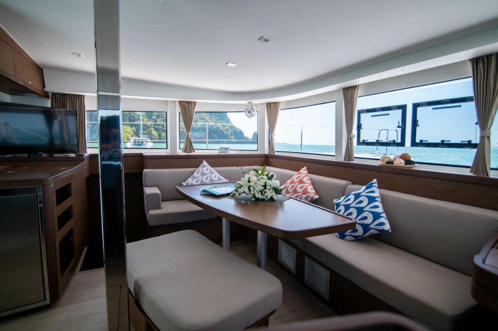 Catamaran 
