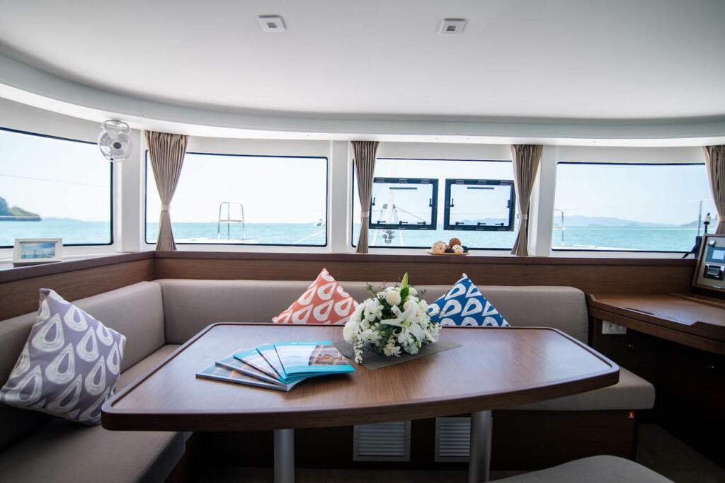 Catamaran 