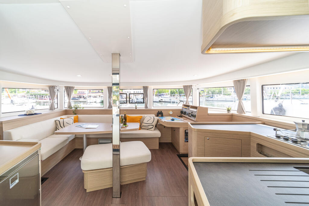 Catamaran 