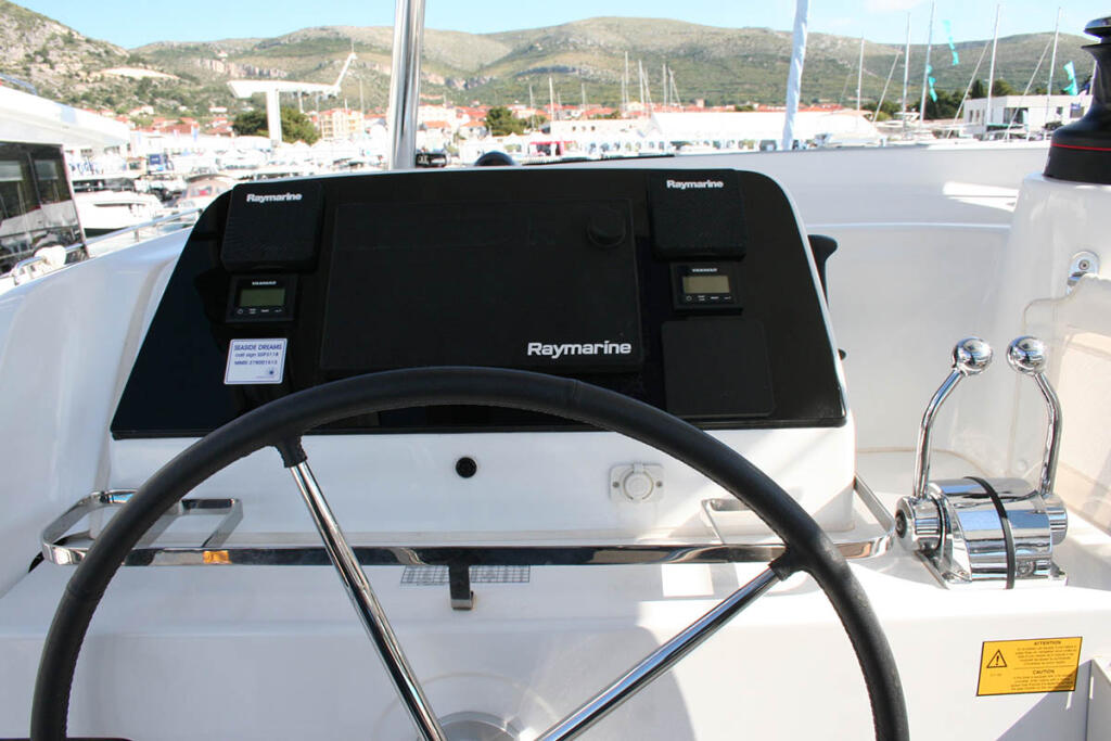 Catamaran 