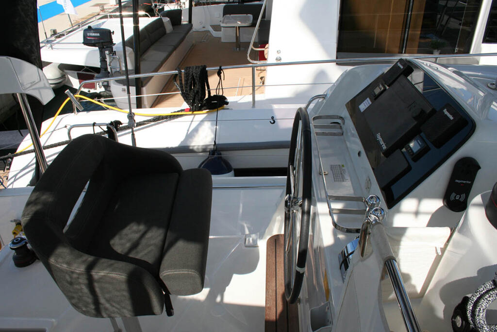 Catamaran 