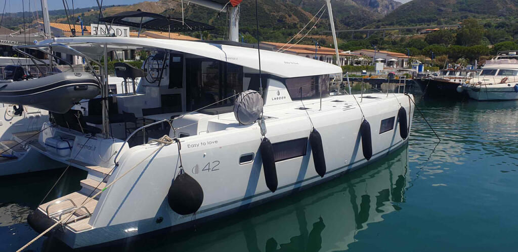 Catamaran 