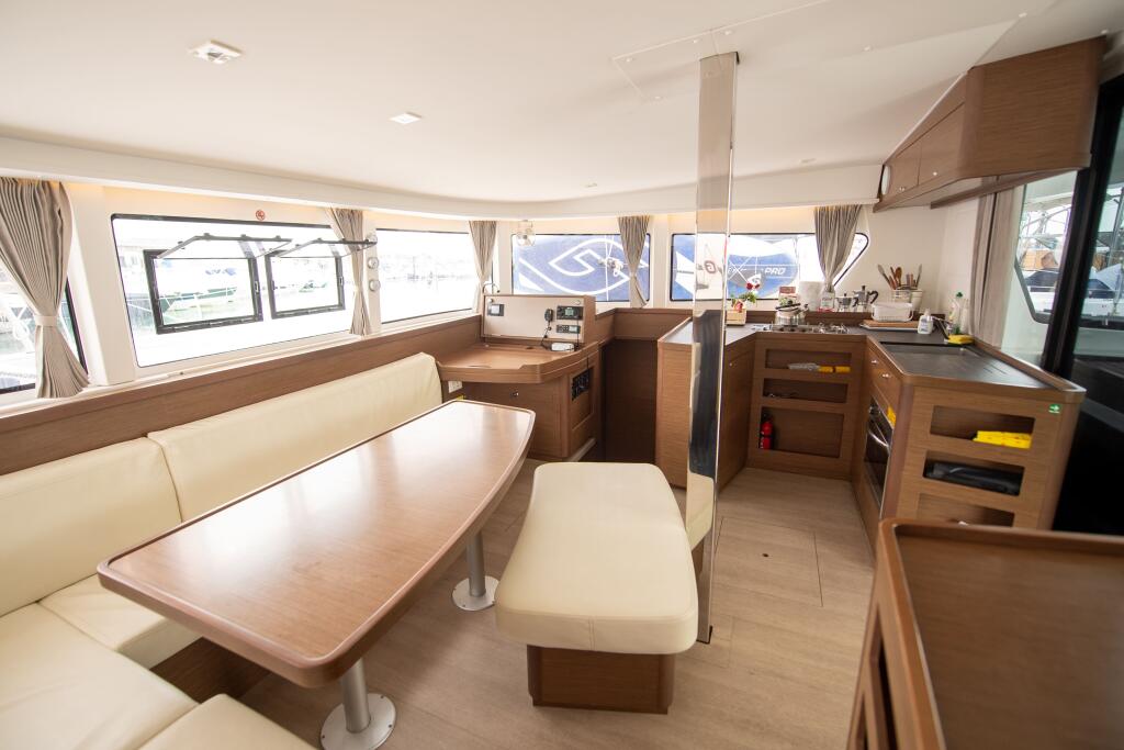 Catamaran 
