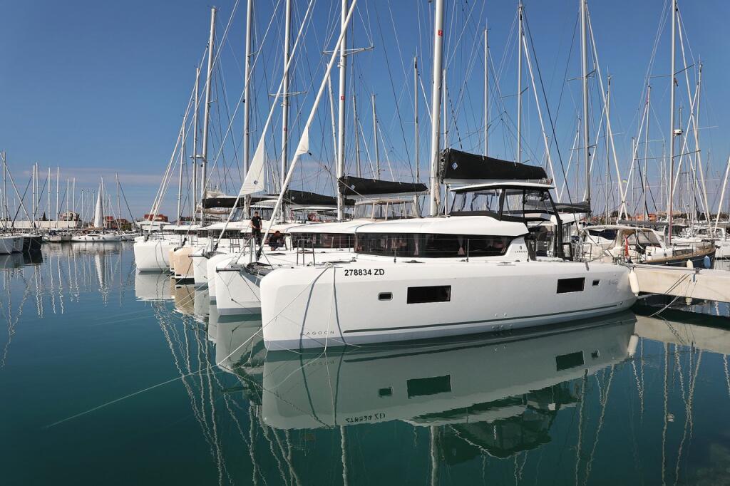Catamaran 