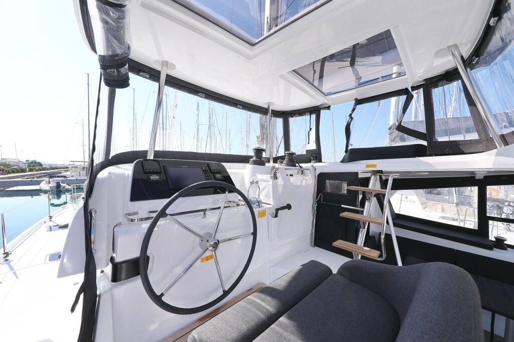 Catamaran 