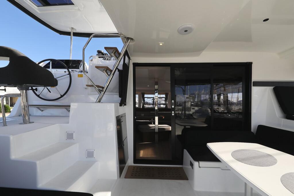 Catamaran 