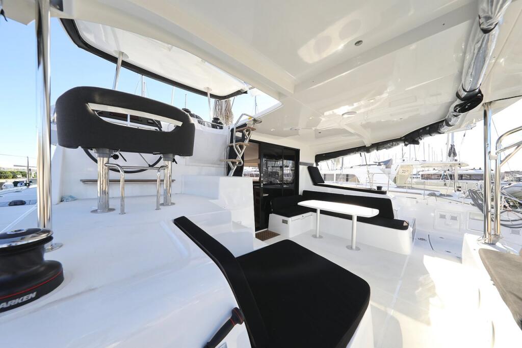 Catamaran 