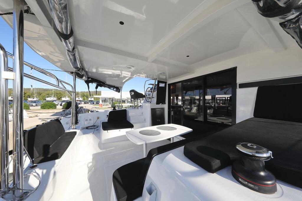 Catamaran 