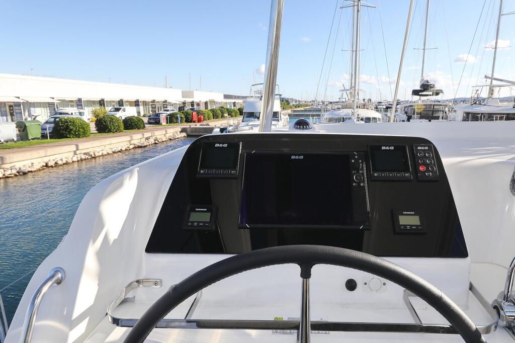 Catamaran 