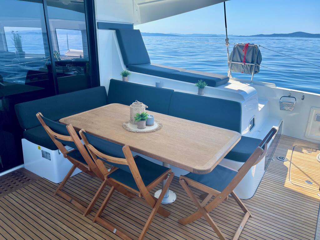 Catamaran 