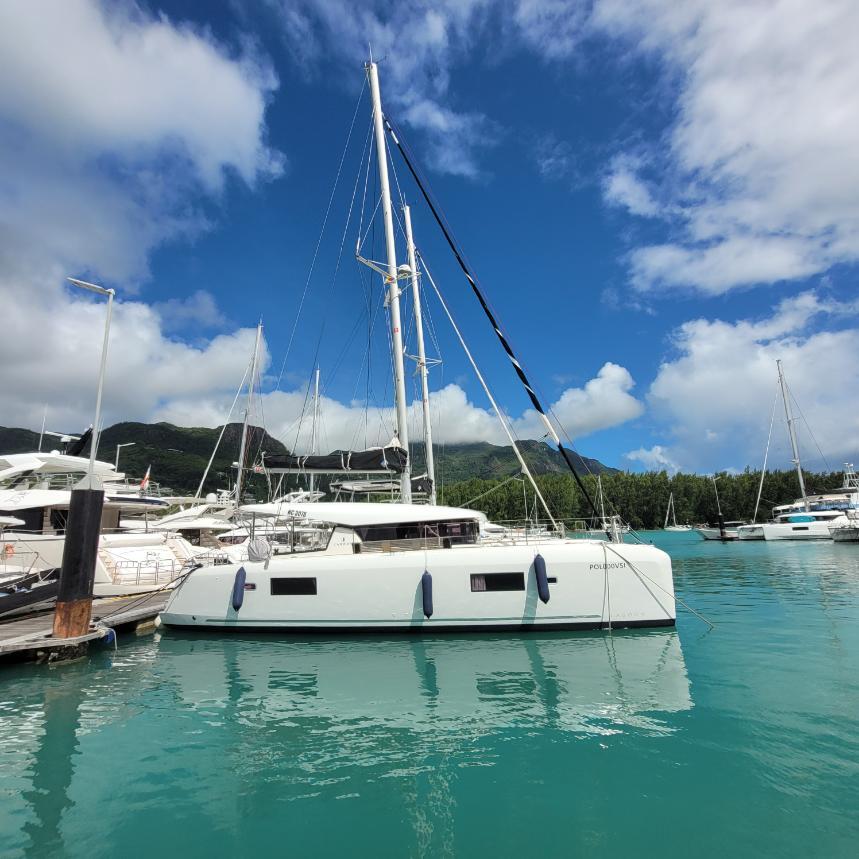 Catamaran 