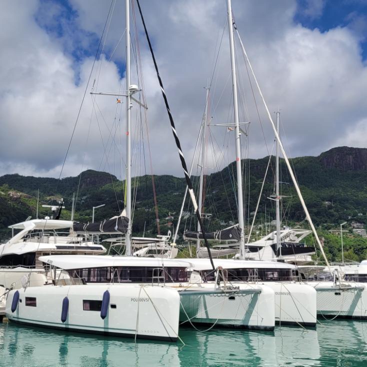 Catamaran 