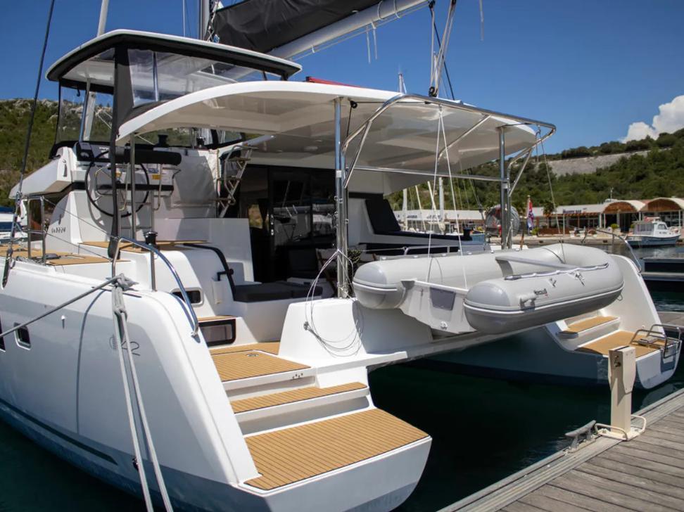 Catamaran 