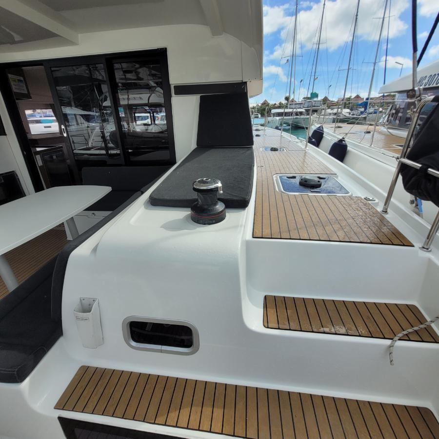 Catamaran 