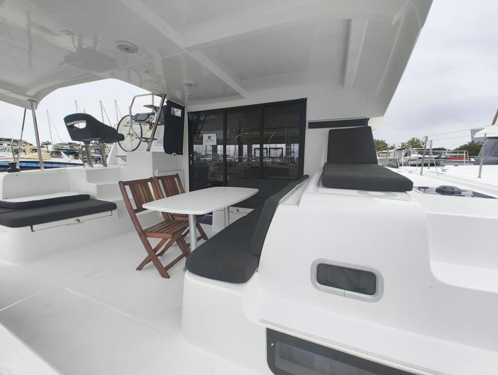 Catamaran 