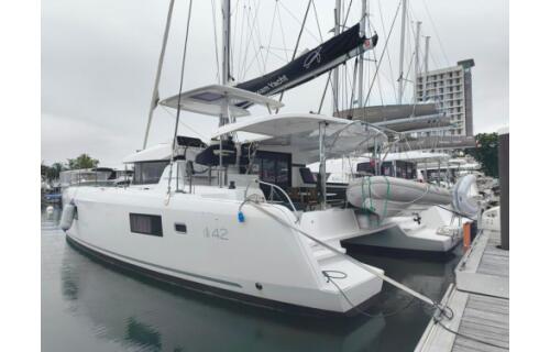 Catamaran 