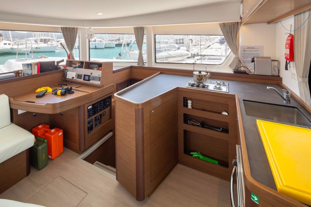 Catamaran 