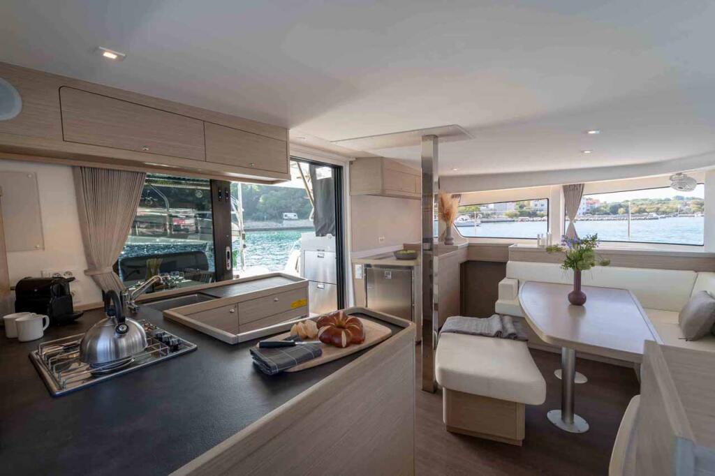 Catamaran 