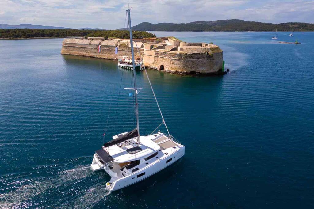 Catamaran 