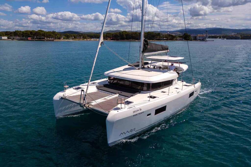 Catamaran 