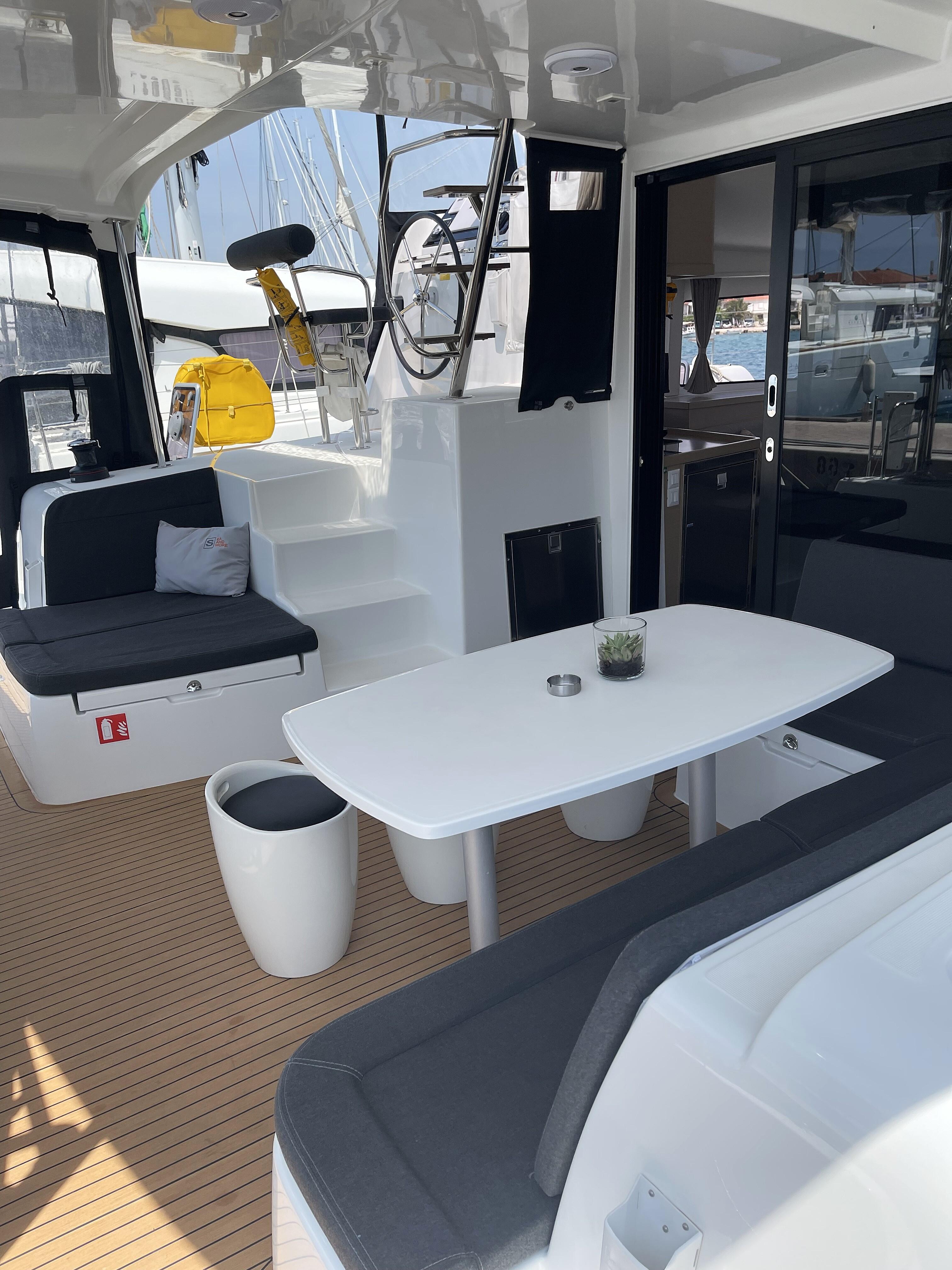 Catamaran 