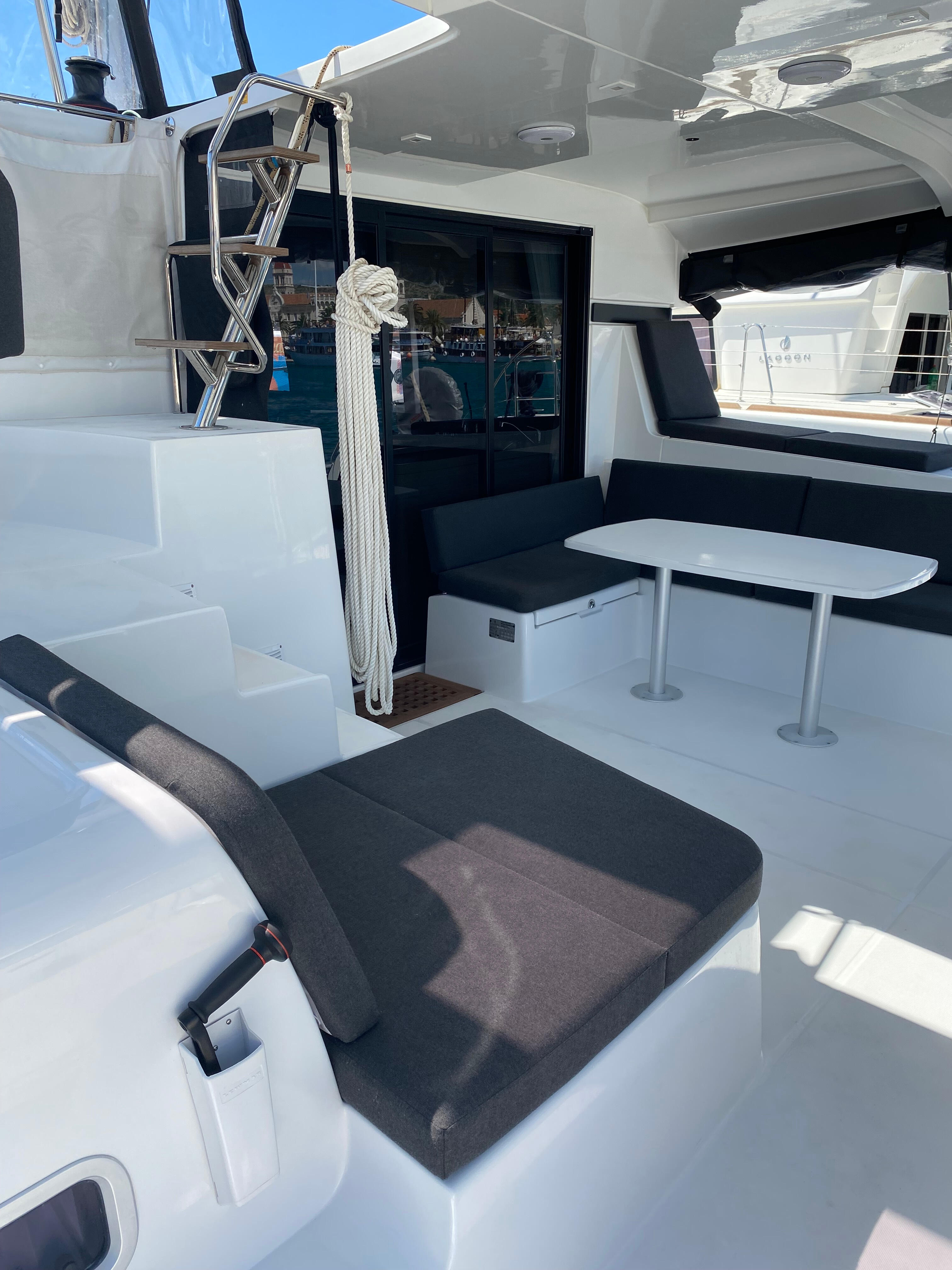 Catamaran 