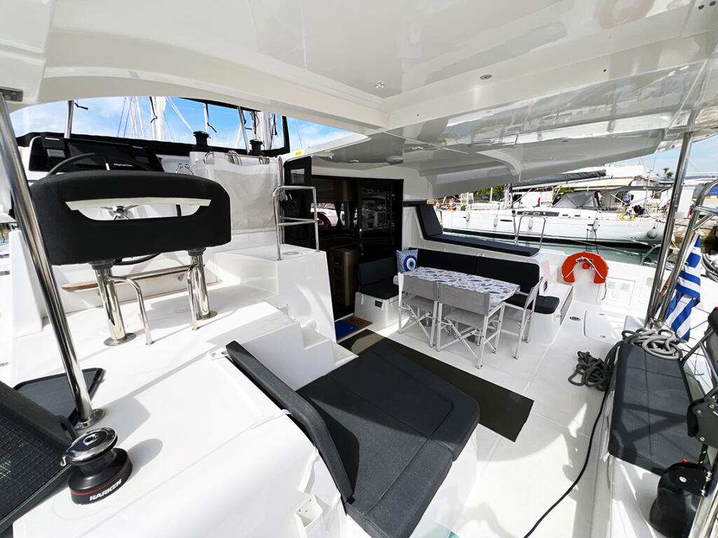Catamaran 
