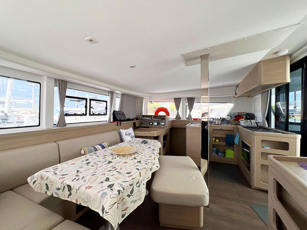 Catamaran 