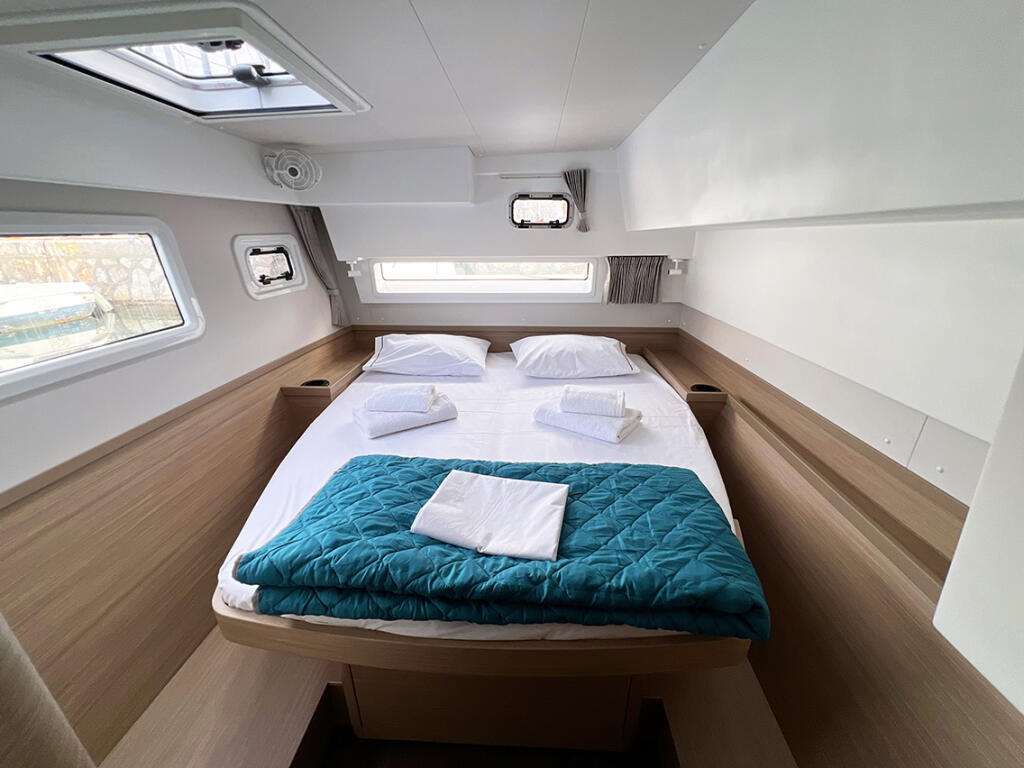 Catamaran 