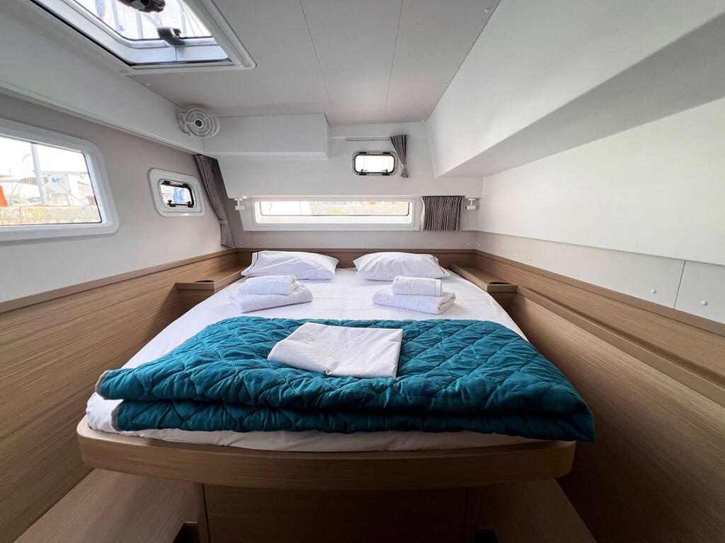 Catamaran 