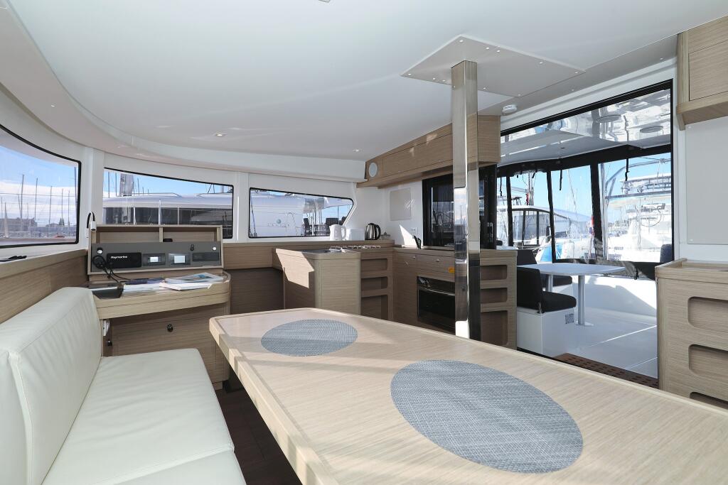 Catamaran 