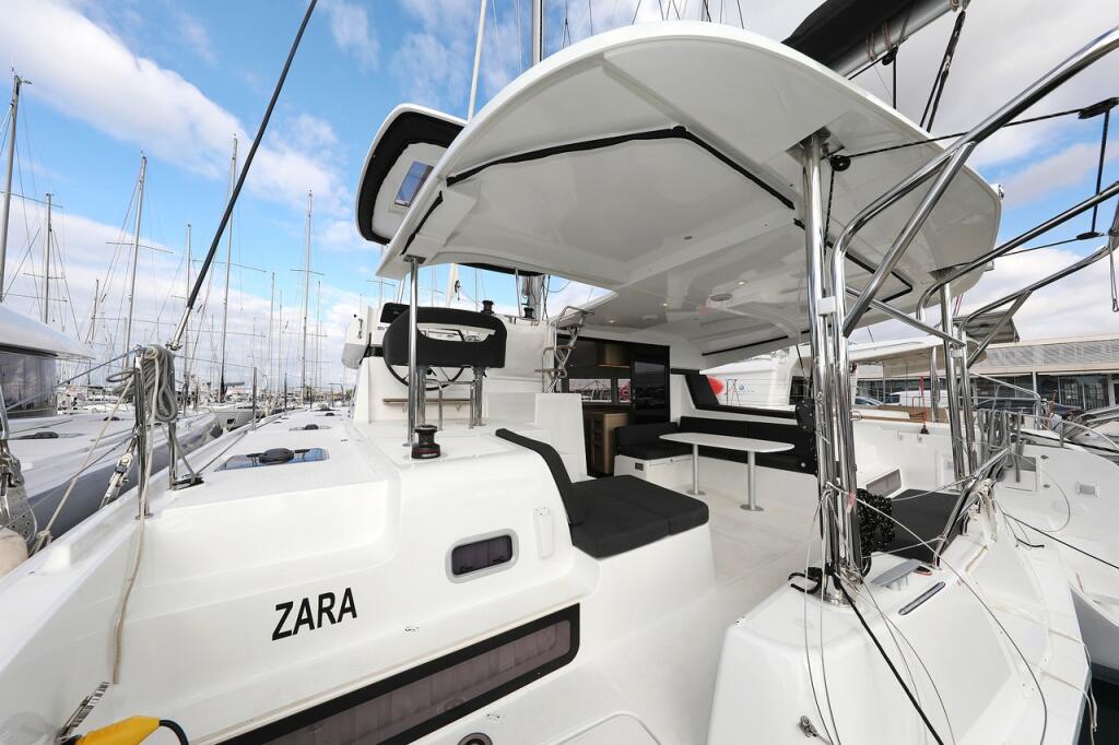 Catamaran 
