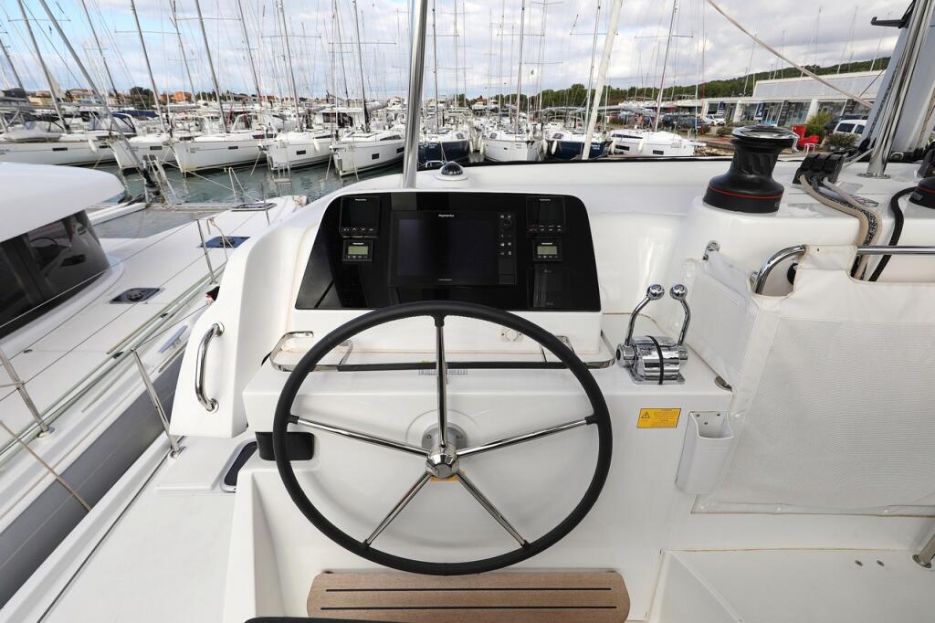 Catamaran 