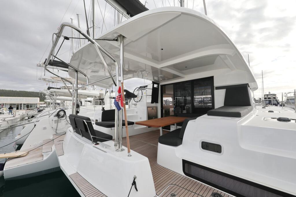 Catamaran 