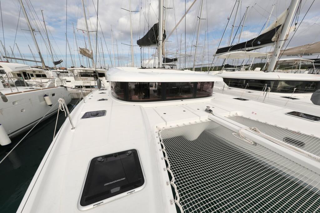 Catamaran 