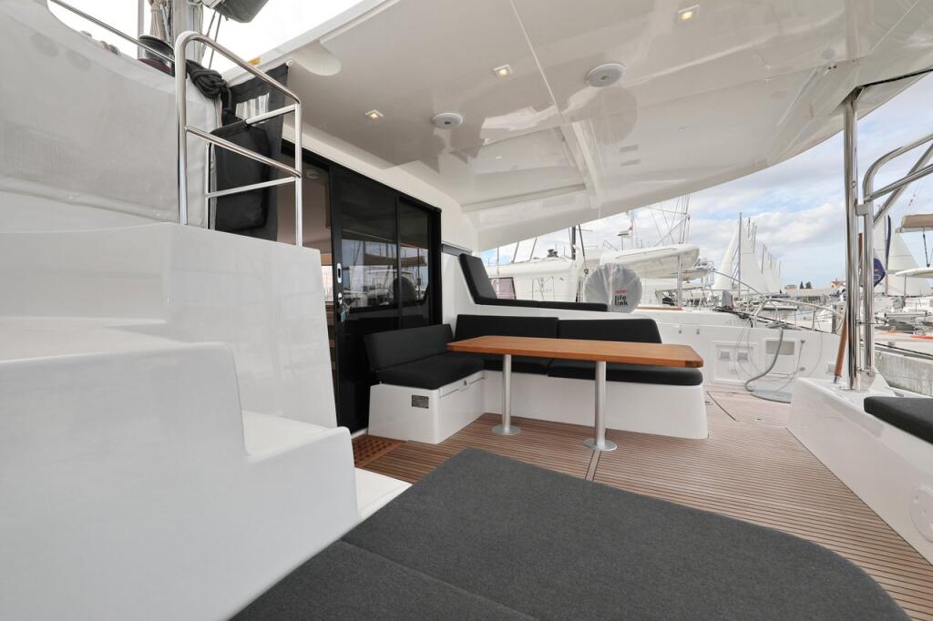 Catamaran 