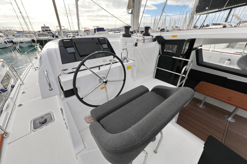 Catamaran 