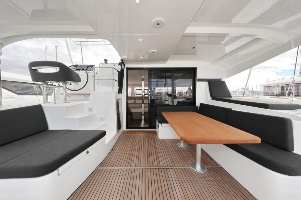 Catamaran 