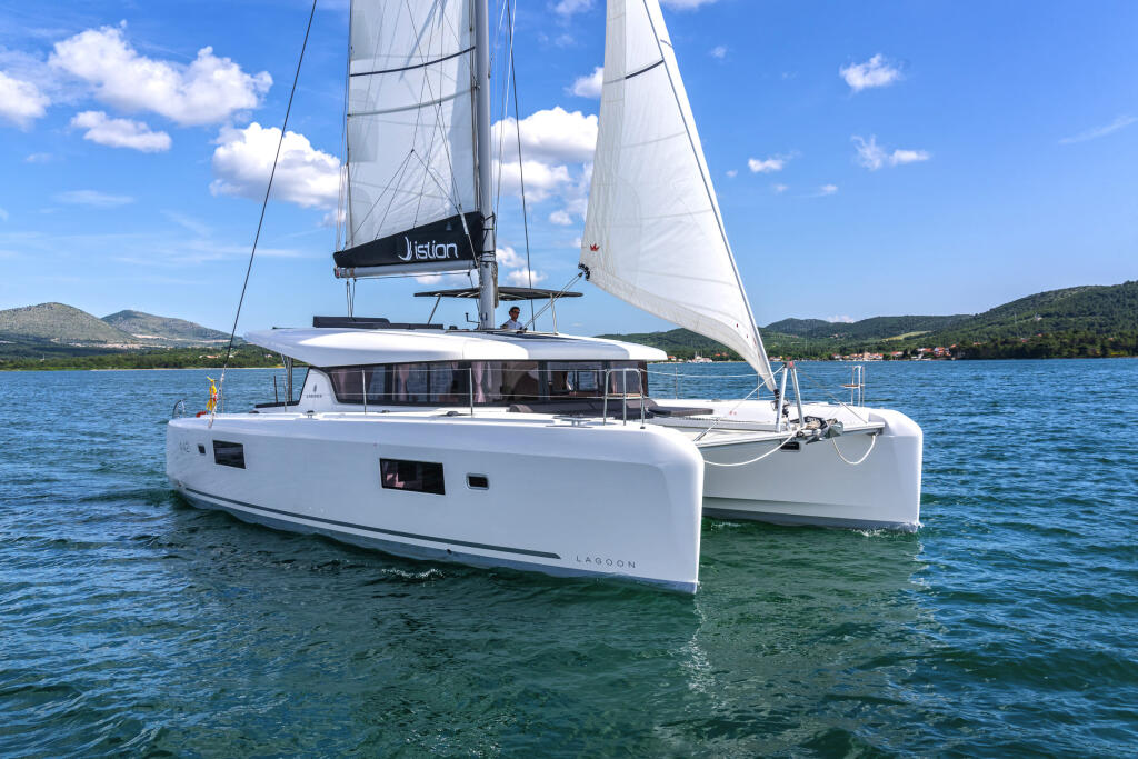 Catamaran 