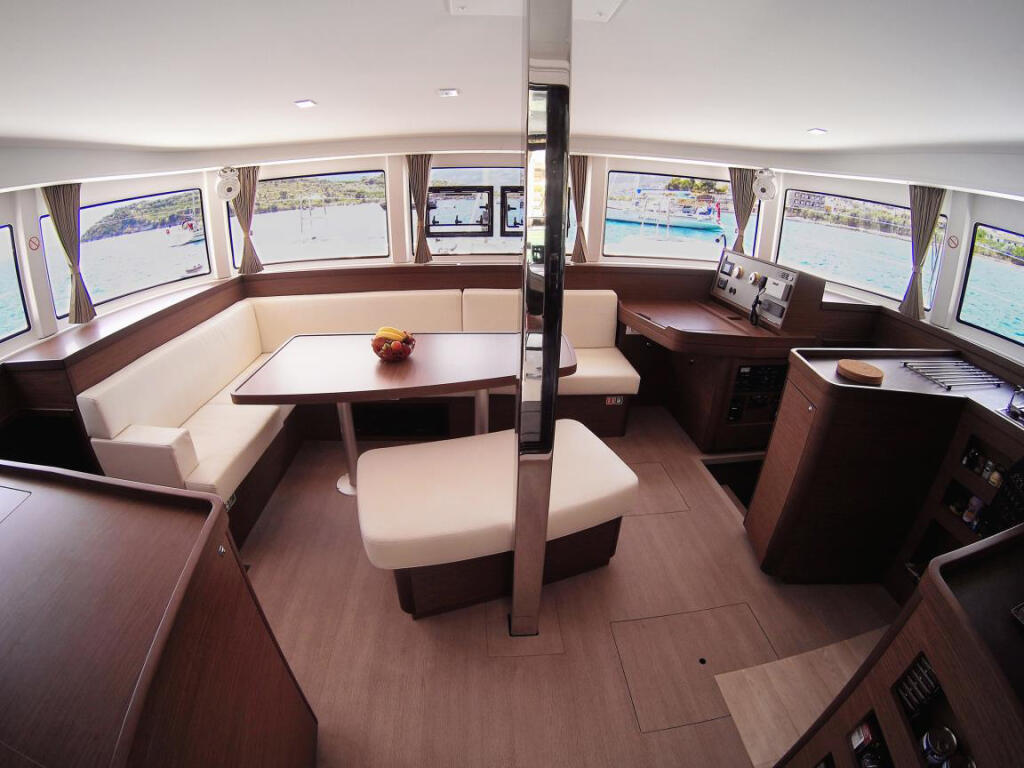 Catamaran 