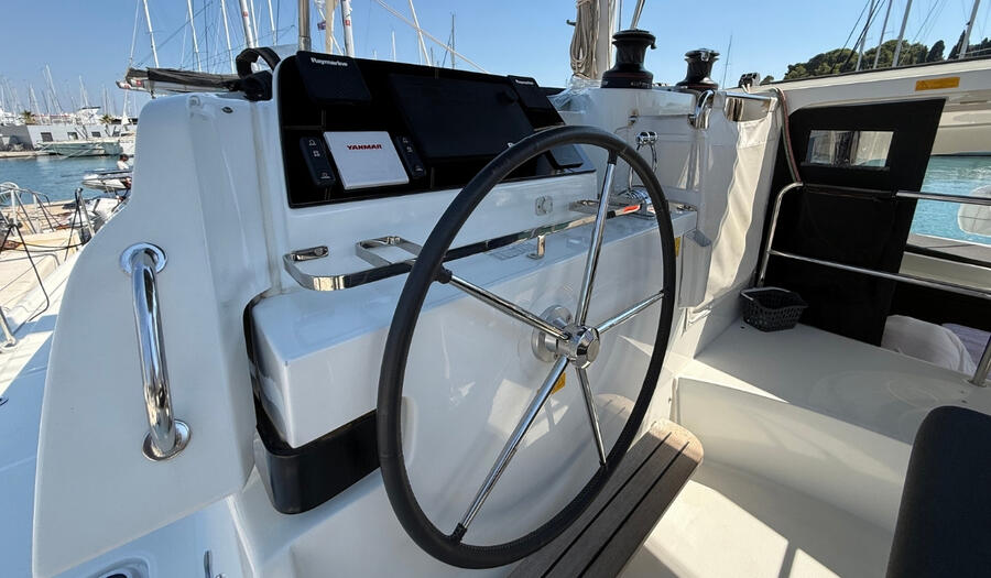 Catamaran 