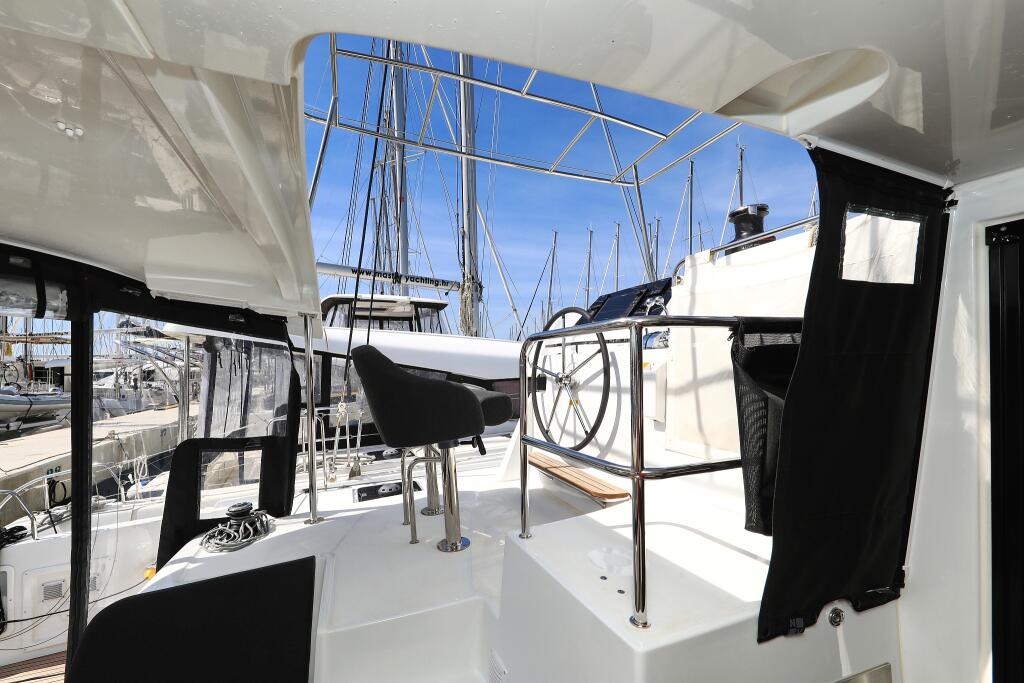 Catamaran 