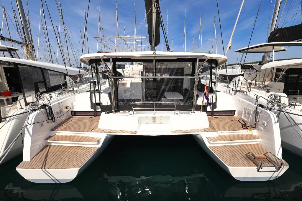 Catamaran 