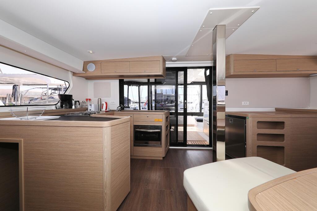 Catamaran 