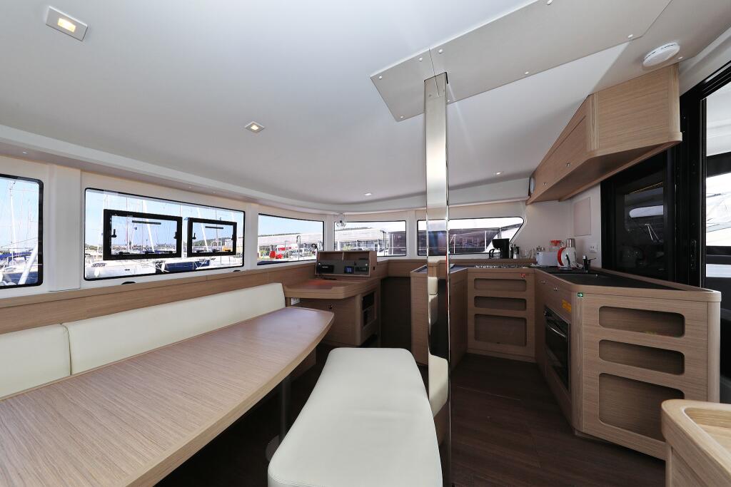 Catamaran 